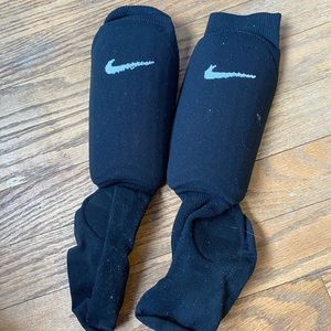 nike youth shin guard socks